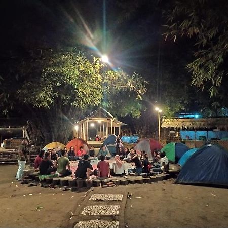 Kebon Pring Floating Resort&Market Bantul Exterior foto