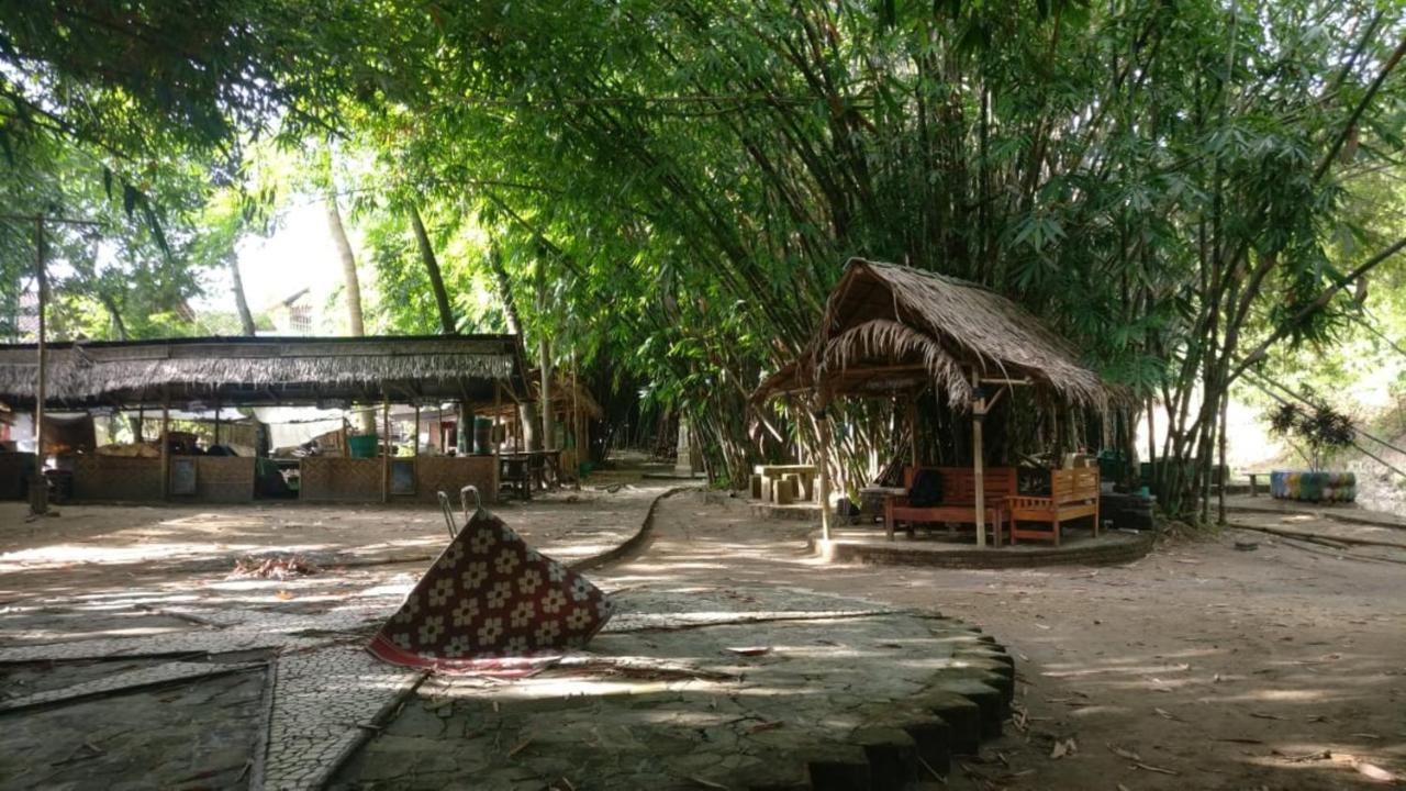 Kebon Pring Floating Resort&Market Bantul Exterior foto