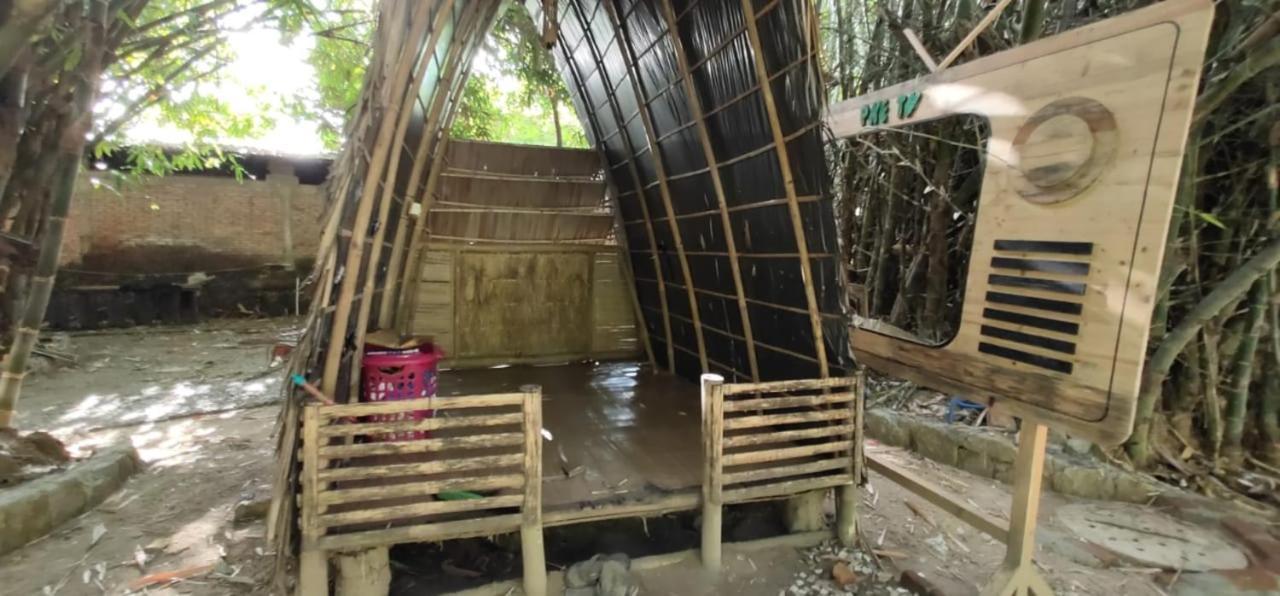 Kebon Pring Floating Resort&Market Bantul Exterior foto